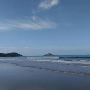  Hébergement de vacances Maison Presqu'ile Centre Bourg Et Proche De La France